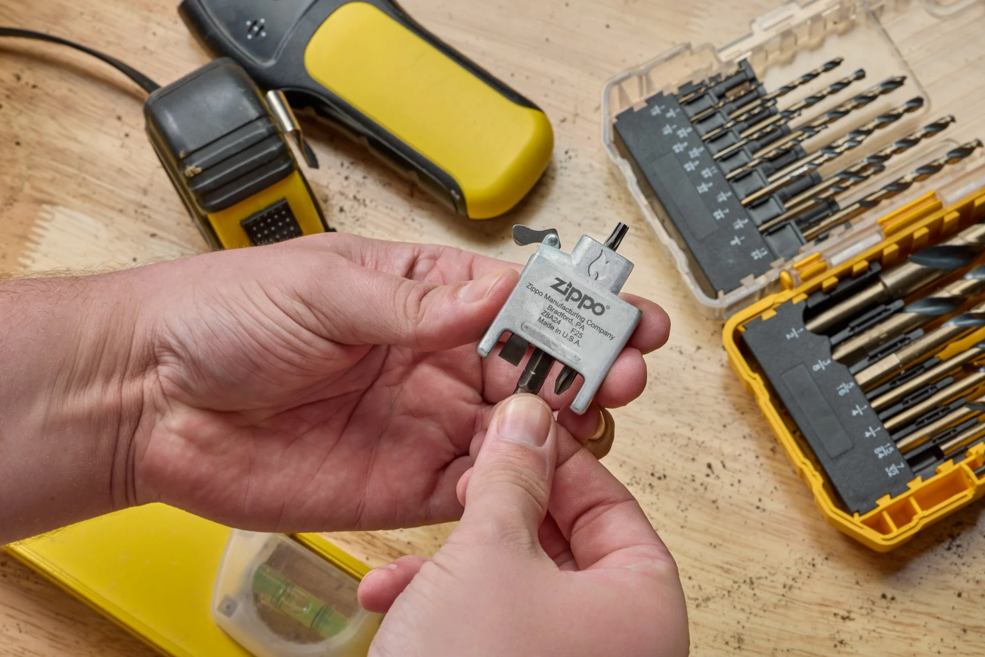 Bit Safe Screwdriver with Brushed Chrome Case - Image 2