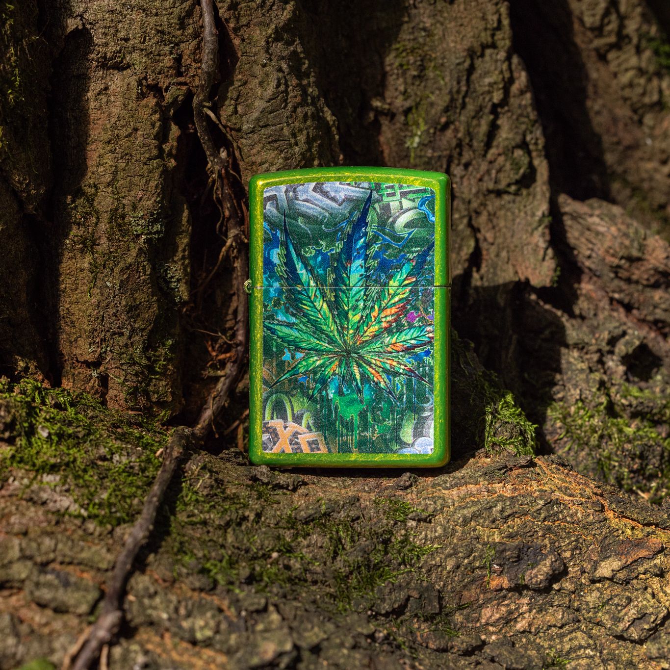 Graffiti Leaf Design - Image 2
