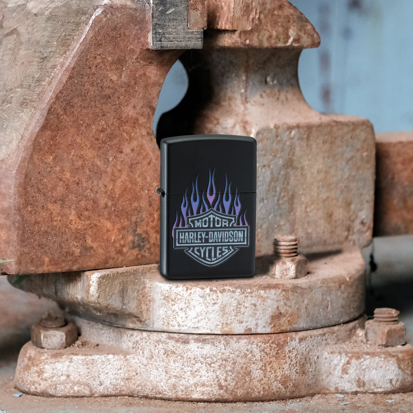 Harley-DavidsonĀ® Purple Flames Design - Image 2